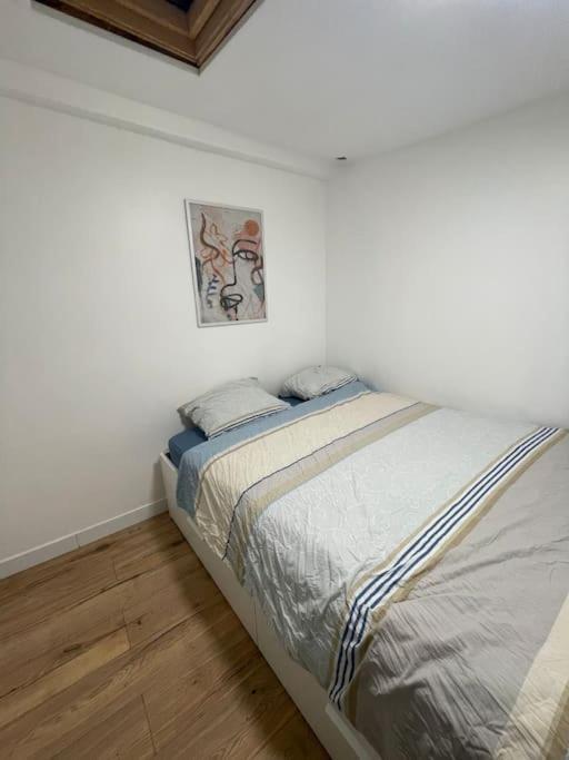 Charmant Appartement Americain Σαιν-Ντενί Εξωτερικό φωτογραφία