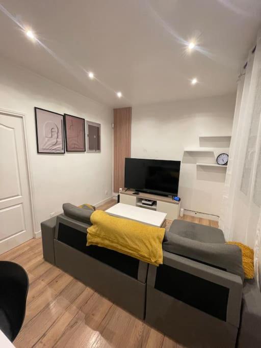 Charmant Appartement Americain Σαιν-Ντενί Εξωτερικό φωτογραφία